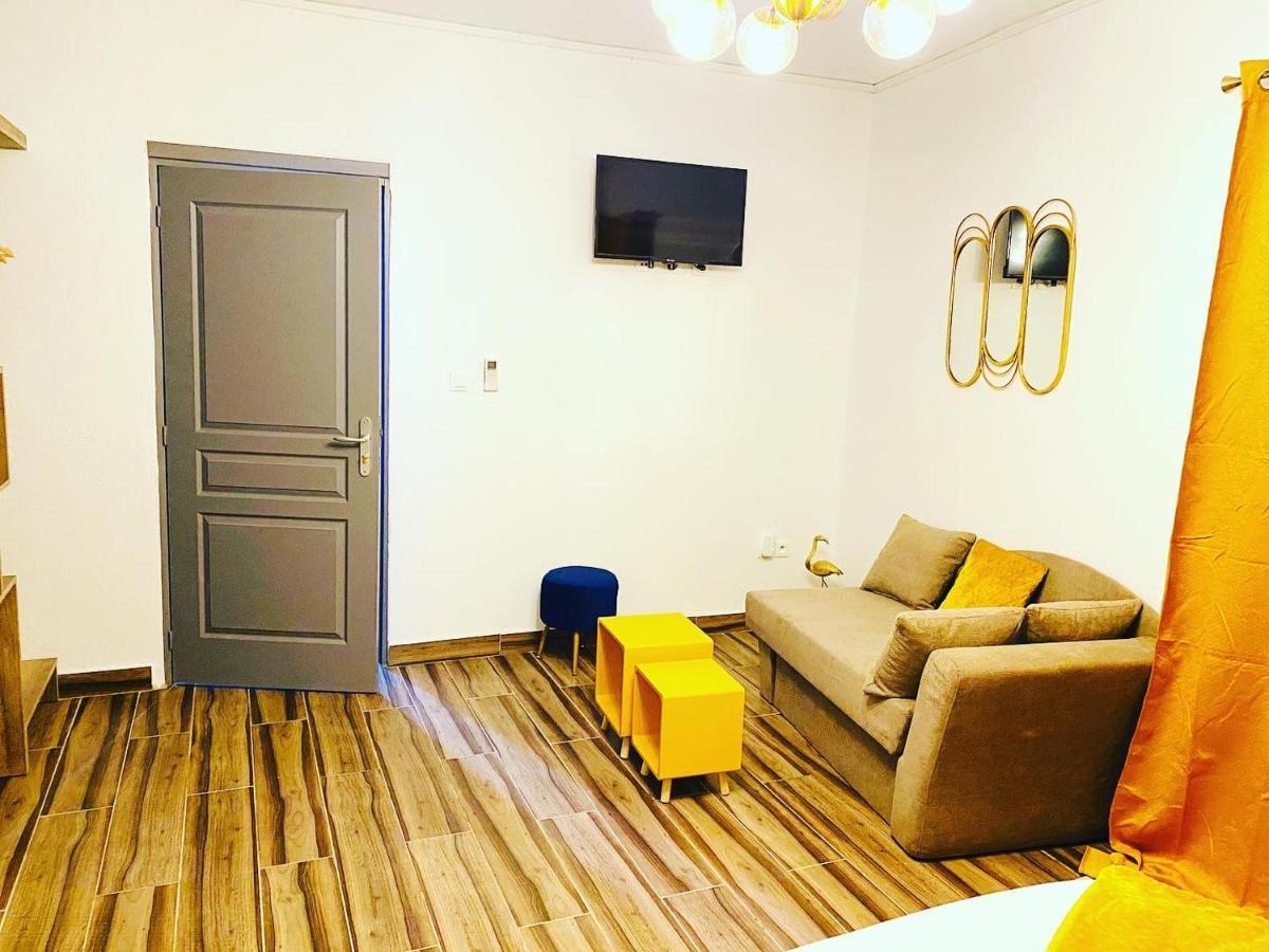 דזאודזי Moya Residence By Md מראה חיצוני תמונה